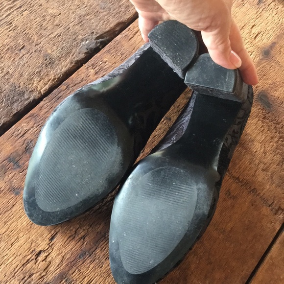 DONATED!! Nine West Jayvee Black Damask Fabric - Picture 5 of 6